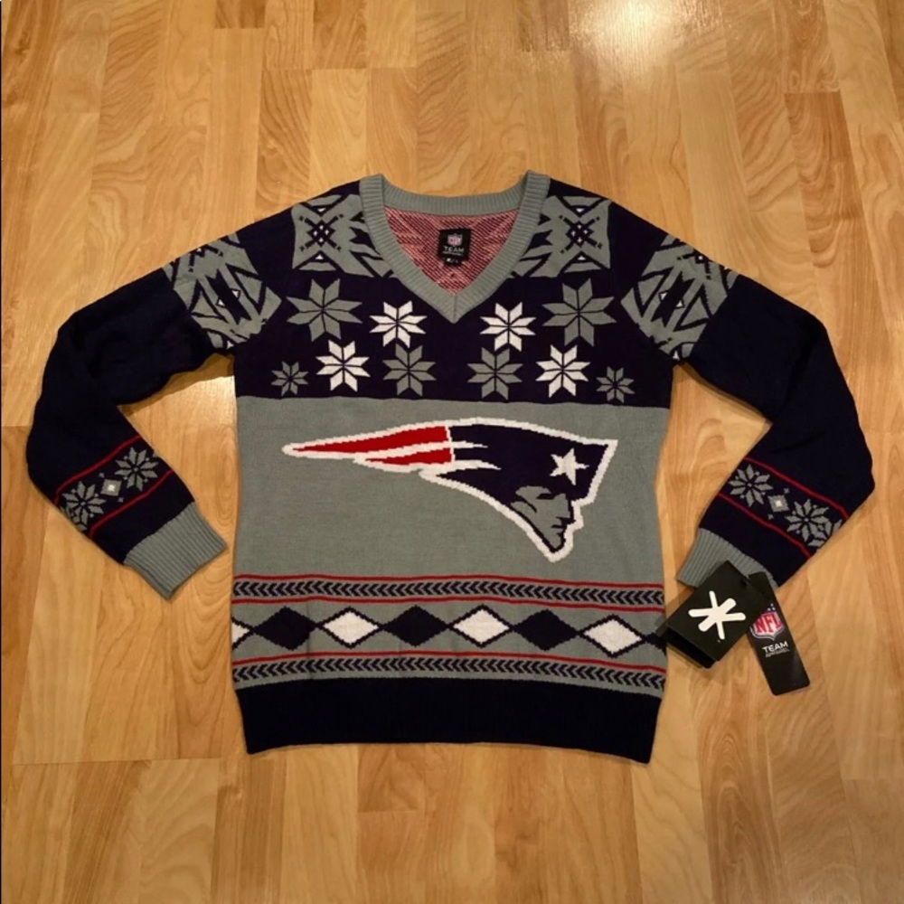 New England Patriots Youth sweater new with tags
